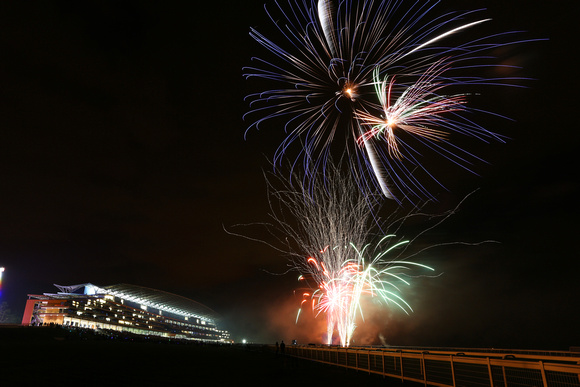 Ascot Racecourse_Fireworks_2012_1