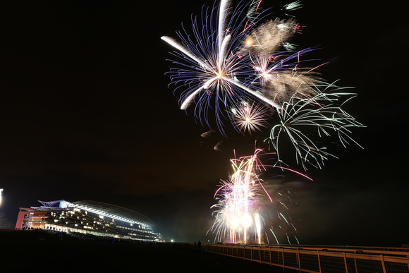 Ascot Racecouse_Fireworks_2012_4