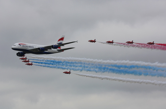 RIAT 2013_British Airways a380 & Red Arrows_1