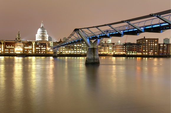 London Millennium Bridge