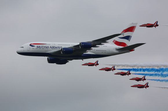 RIAT 2013_British Airways a380 & Red Arrows_2